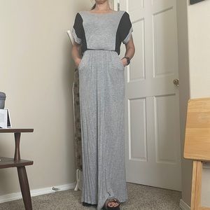 Long grey dress with pockets